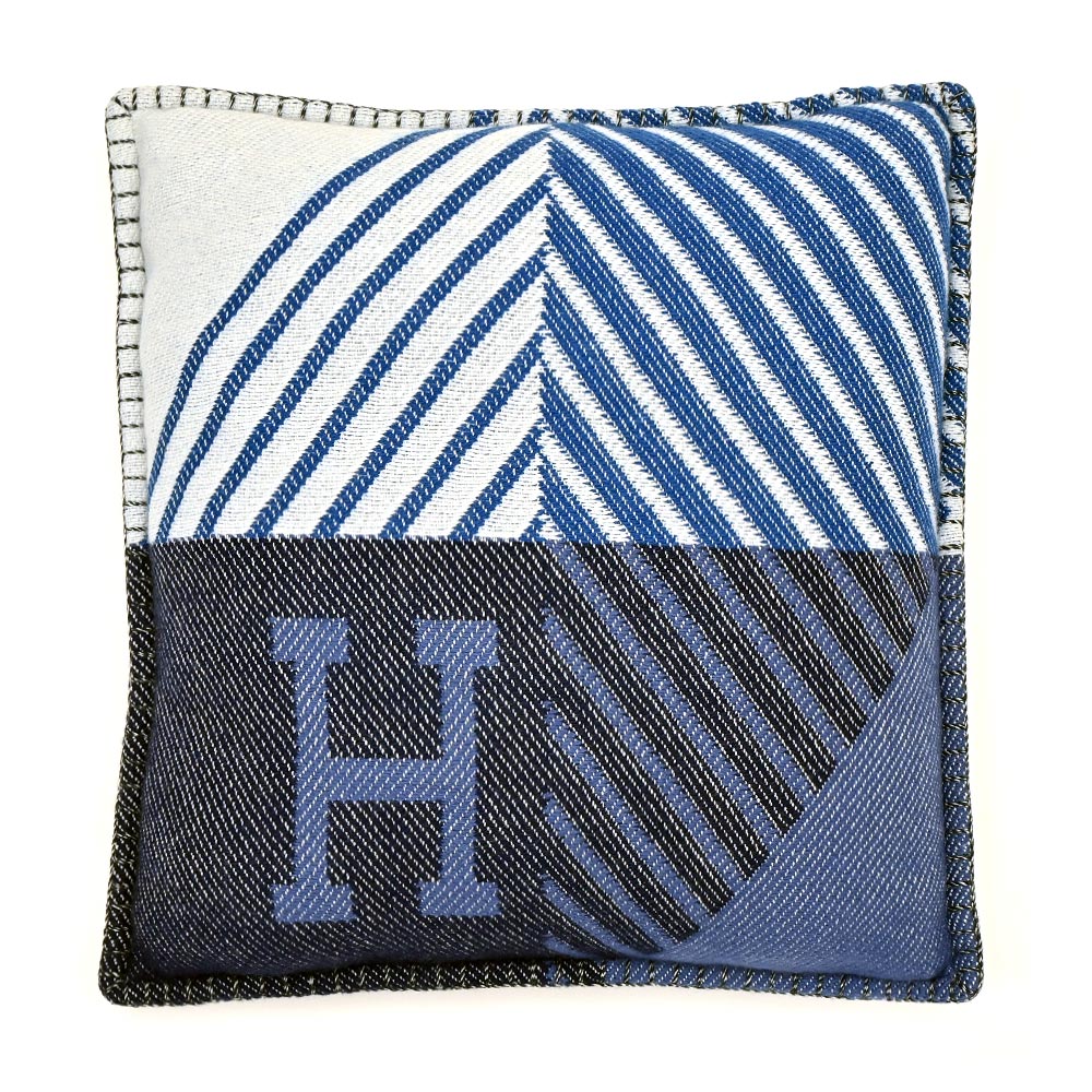 Hermes 愛馬仕H Diagonale手工編織喀什米爾抱枕(43cm/海洋藍)