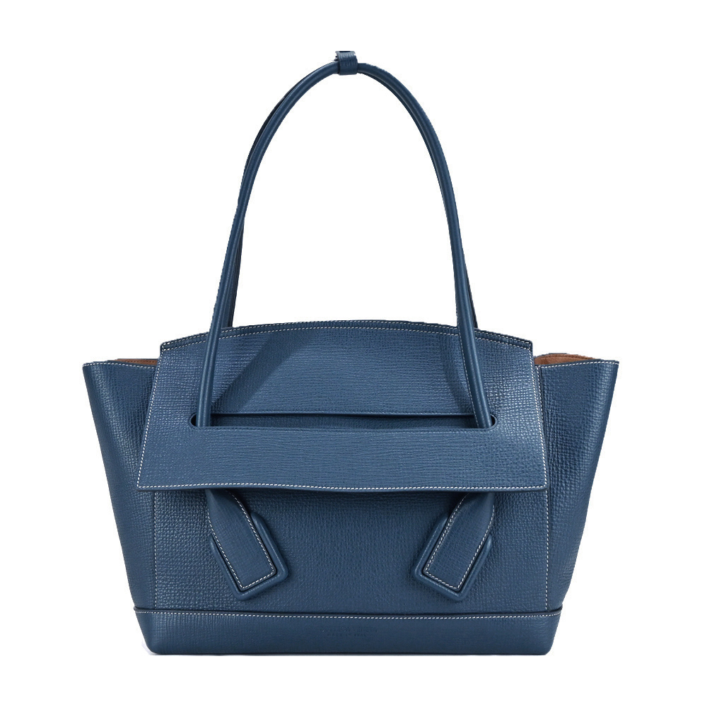 BOTTEGA VENETA The Arco 經典小牛皮手提/肩揹包(寶藍)