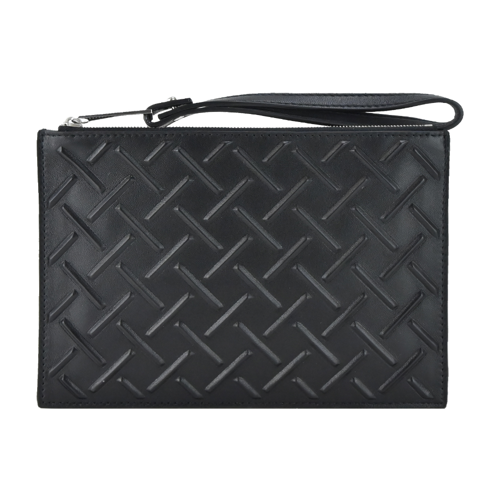 BOTTEGA VENETA 壓紋小羊皮手拿包(黑色)