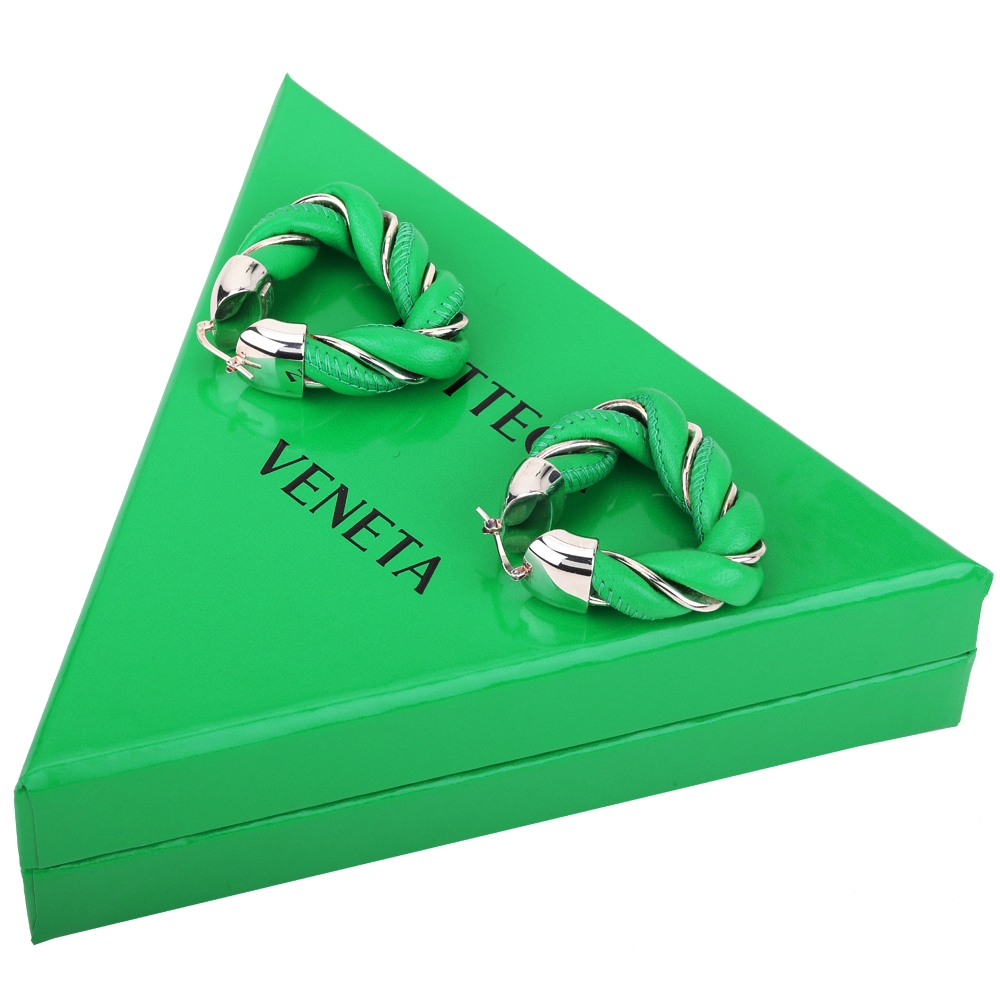 BOTTEGA VENETA TWIST 小羊皮扭結三角型穿針式耳環(綠色)