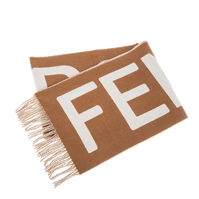 FENDI 新款撞色FENDI ROMA 圖案羊絨流蘇圍巾 (淺褐色/白色)