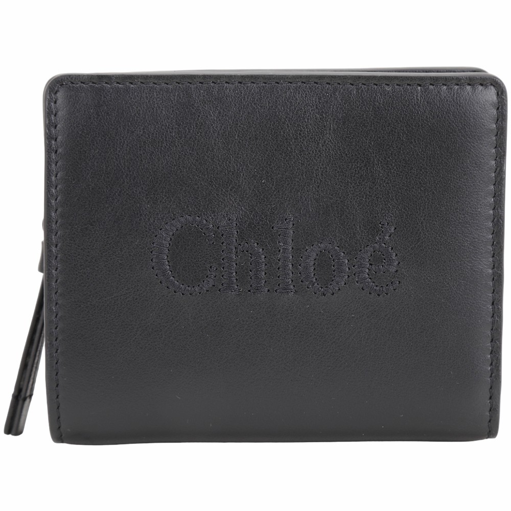 CHLOE Sense 字母刺繡徽標小牛皮短夾(黑色)