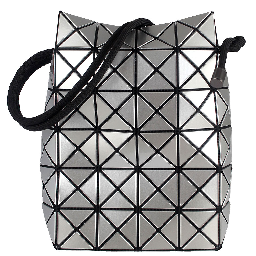 ISSEY MIYAKE 三宅一生 BAOBAO 銀色亮面方格6x6繩結肩背/斜背水桶包