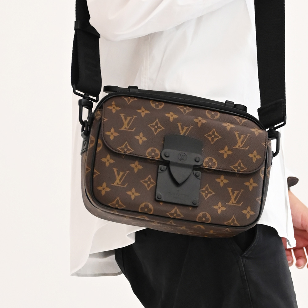 Louis Vuitton 路易威登 LV M45806 S Lock 經典花紋拉鍊兩用斜背郵差包 現貨