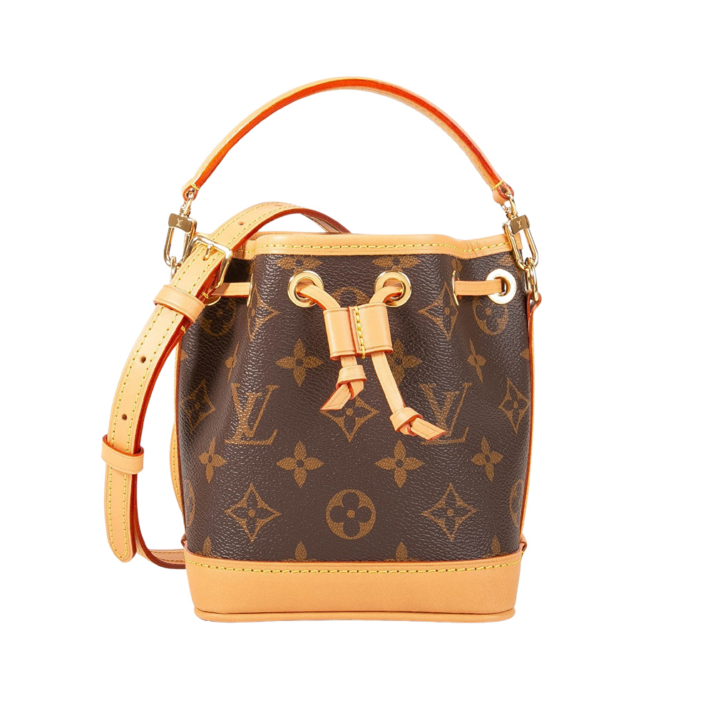 LV LOUIS VUITTON路易威登 M81266 NANO NOE 系列 Monogram 帆布牛皮飾邊手提/斜背水桶包 LV 路易威登 NANO NOE 系列 Monogram 帆布牛皮飾邊斜背水桶包,咖啡色系設計,簡約時尚。外層為牛皮與帆布組合,內層為布面,配有原廠防塵套與可調整背帶,尺寸為長12.5cm x 寬10cm x 高15.5cm,適合女性日常使用,法國製造,來自歐洲。