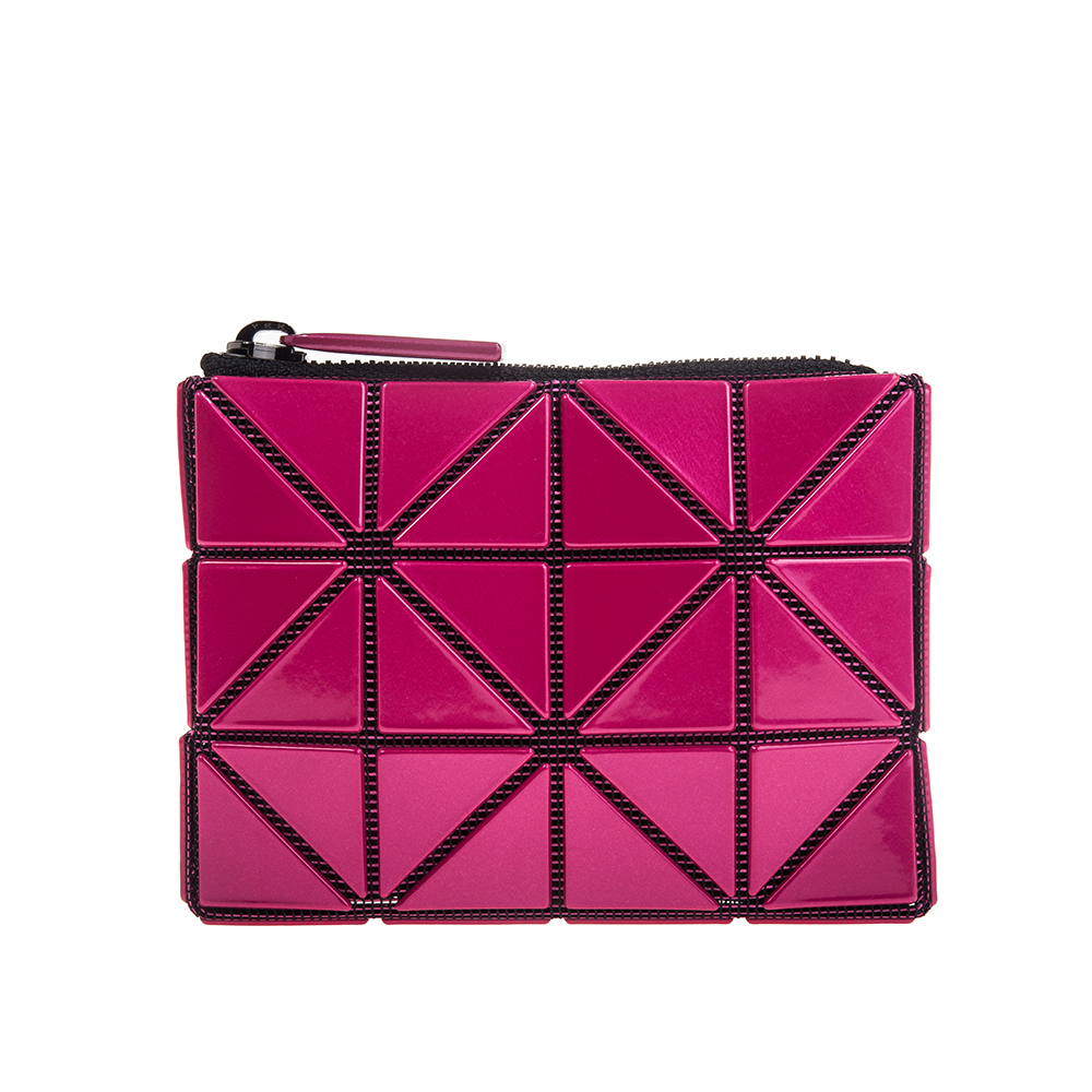 ISSEY MIYAKE BAOBAO 新色亮面三角格拉鍊收納零錢包 (金屬桃紅)