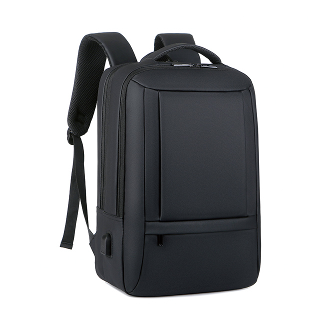 【品樂．CAMO】簡約大容量工程師USB電腦後背包(黑色)