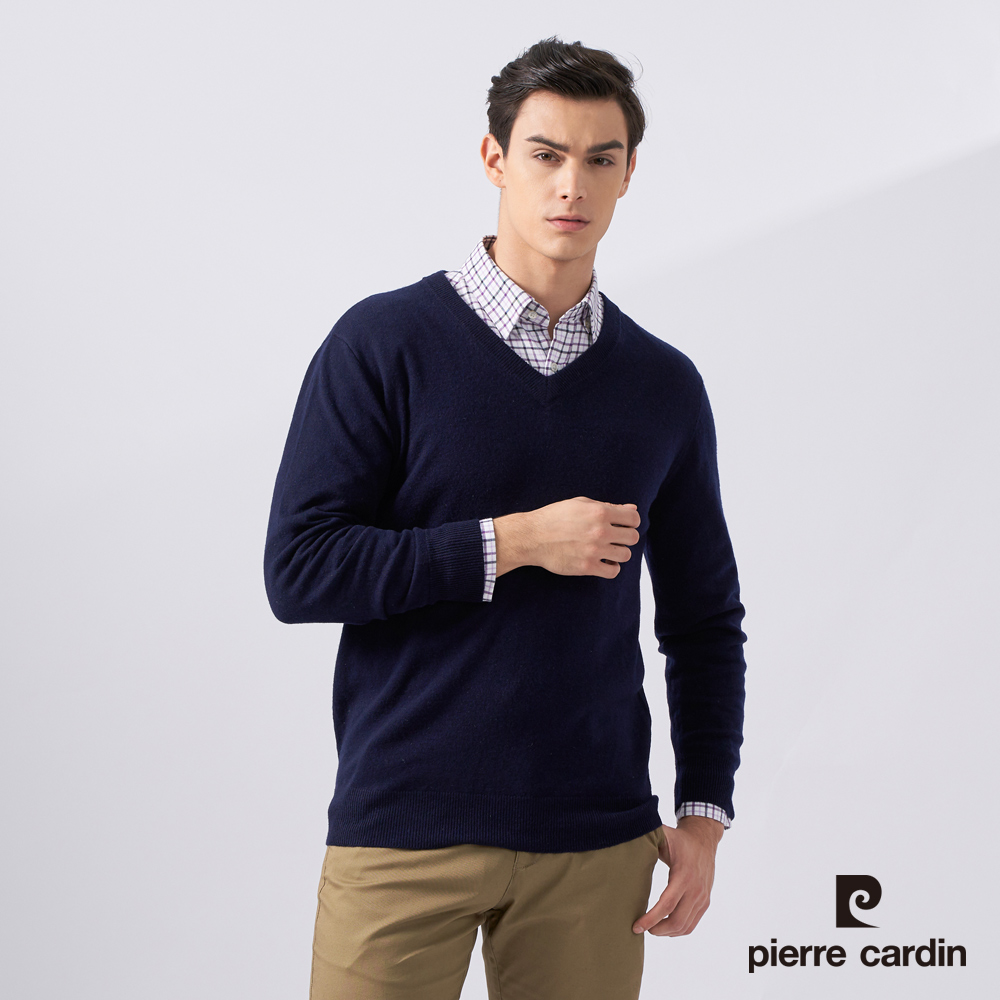 【pierre cardin 皮爾卡登】男款 純羊毛素色V領長袖毛衣-深藍色 (5225476-38)