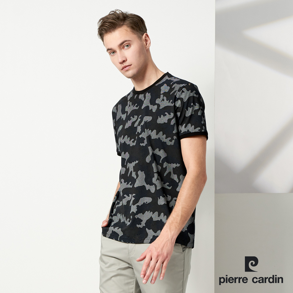 【pierre cardin 皮爾卡登】男款 印花圓領T恤-黑色 (5237282-99)