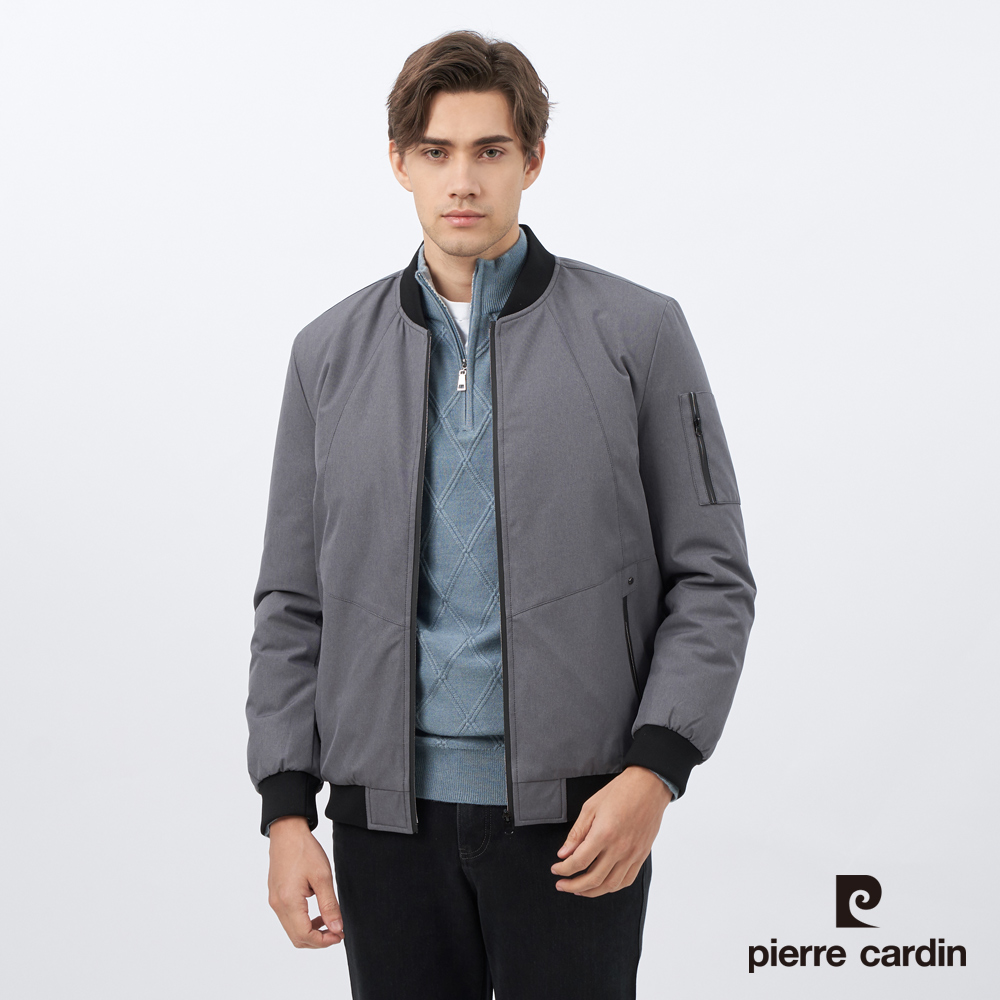 【pierre cardin皮爾卡登】男裝 都會休閒素色棒球領鋪棉夾克外套-灰色 (5235764-96)