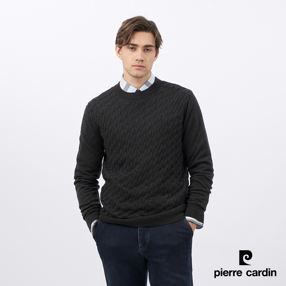 【pierre cardin皮爾卡登】男款 混紡羊毛圓領素色暗緹花組織毛衣-黑灰色 (5235474-96)