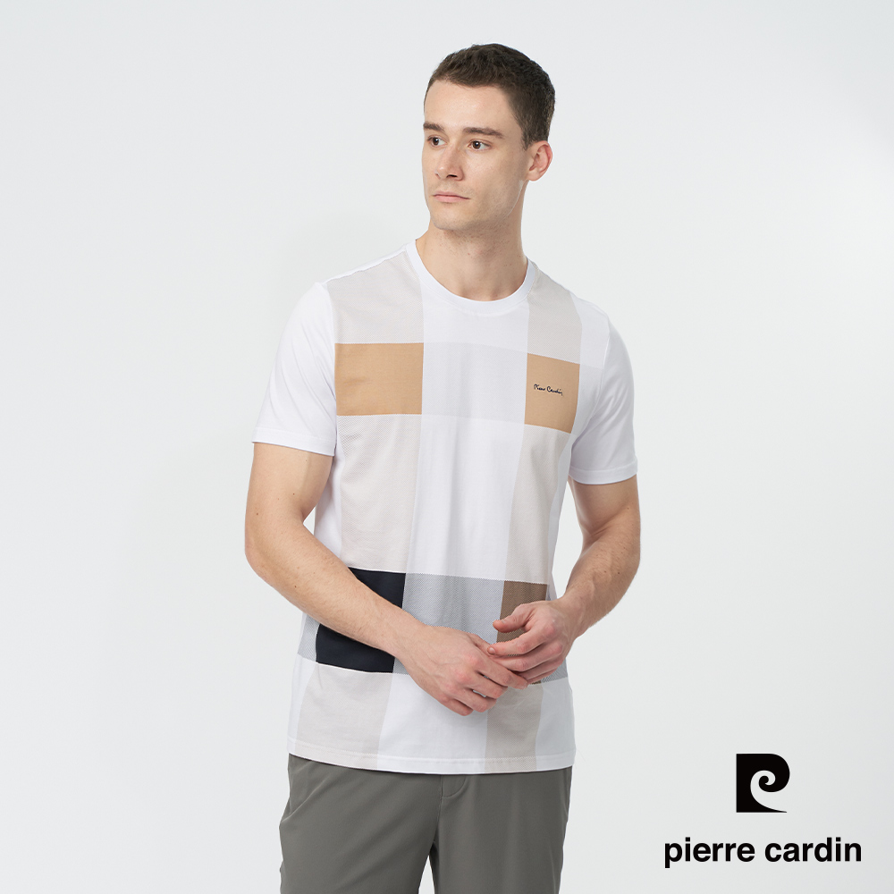 【pierre cardin 皮爾卡登】男款 棉混胸前印大格圓領衫T恤-卡其色 (5247281-84)