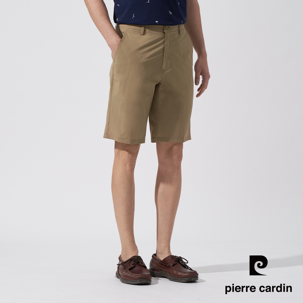 【pierre cardin 皮爾卡登】男款 平口內腰頭鬆緊素色彈性休閒短褲-土黃色 (5247961-84)