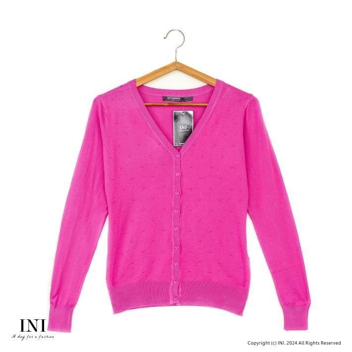 【INI】日常必備、細緻柔軟點點針織外套．桃紅色