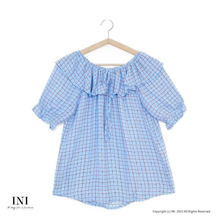 【INI】簡單美型、荷葉領輕盈舒適上衣．淺藍色