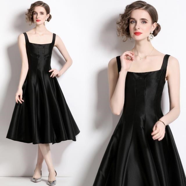 《D'Fina 時尚女裝》 歐洲站收腰顯瘦素色小禮服吊帶洋裝