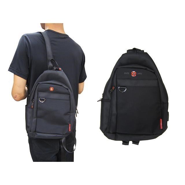 胸前包中容量主袋+外袋共四層水瓶內袋防水尼龍布USB+線單左右雙肩背