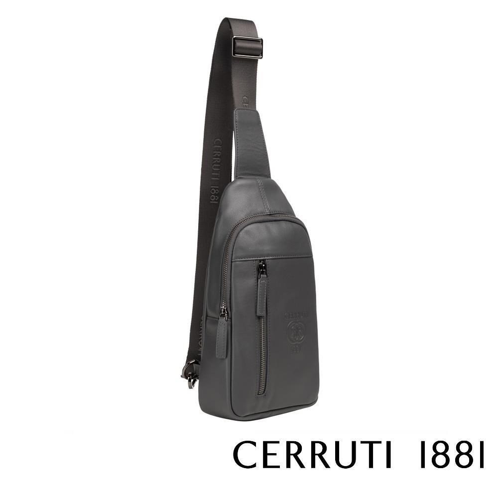 【Cerruti 1881】限量2折 頂級小牛皮斜肩包 全新專櫃展示品(灰色 5150M)