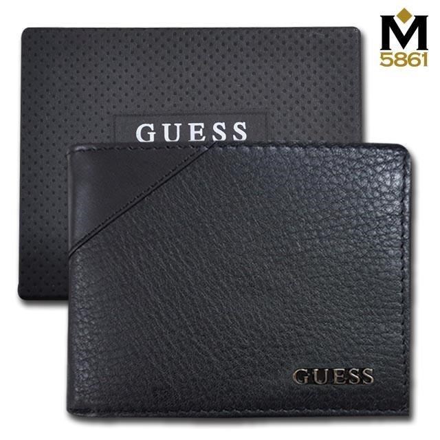 【Guess】男皮夾 短夾 荔紋牛皮夾 斜三角設計 金屬Logo 雙鈔夾 品牌盒裝﹧黑色