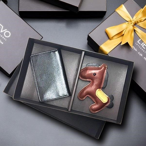 【LIEVO】小羊皮名片夾+皮革小馬造型鑰匙圈/情人節禮盒
