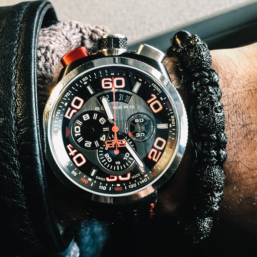 BOMBERG【炸彈錶】BOLT-68 系列 黑紅計時碼錶