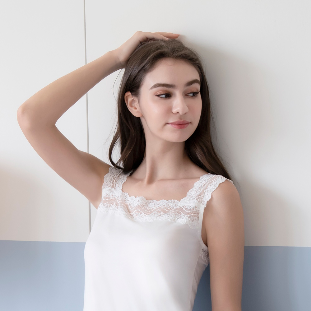 華歌爾-美姿衣-冰牛奶纖維 M-LL寬蕾絲肩帶背心(牛奶白) 保濕護膚-LT534622CR