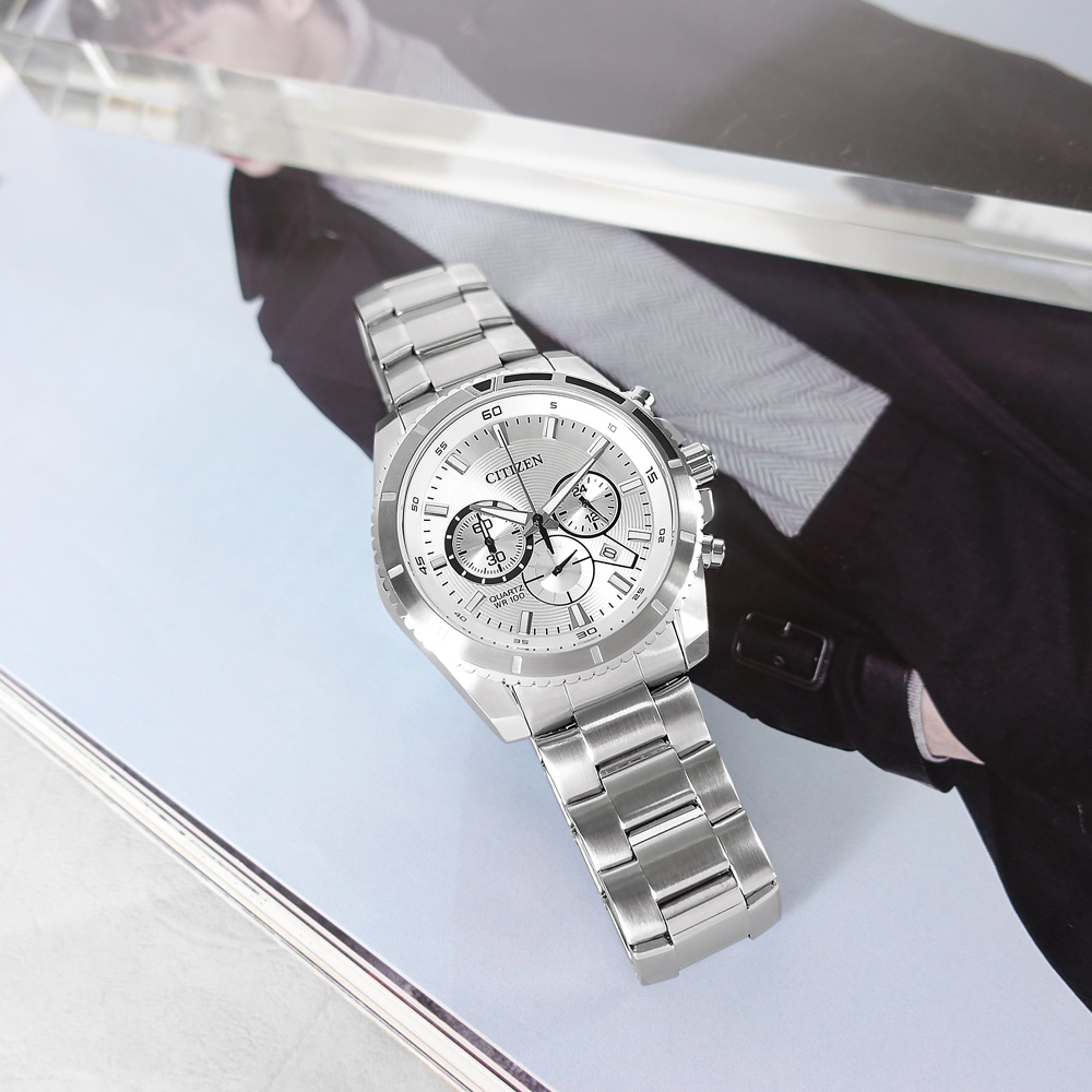 CITIZEN 星辰錶 / AN8200-50A / 三眼計時日期防水100米不鏽鋼手錶 銀色 43mm