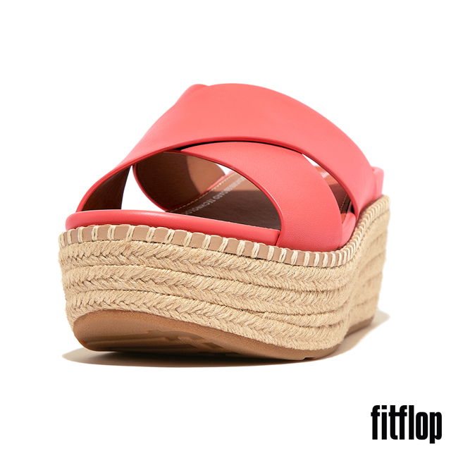 【FitFlop】ELOISE 草編皮革交叉楔形涼鞋-女(玫瑰珊瑚色)