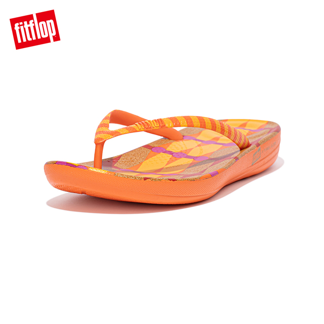【FitFlop】iQUSHION X YINKA ILORI FLIP-FLOPS 輕量人體工學夾腳涼鞋-女(黃色/橘色)