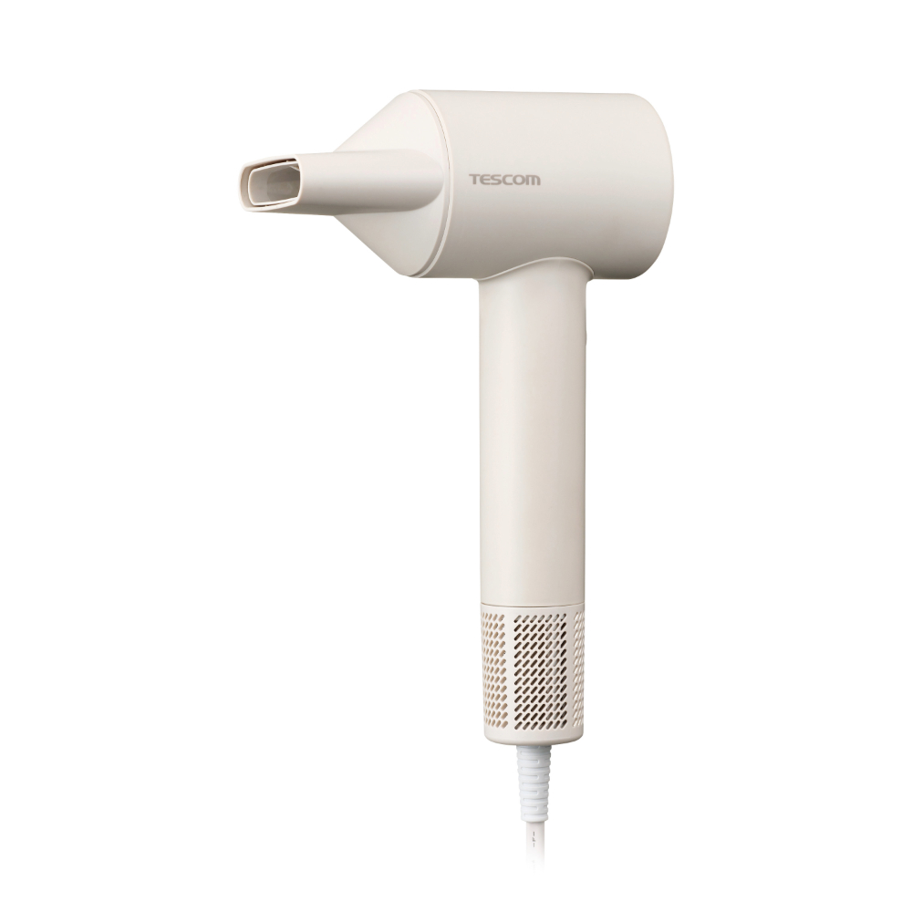  TESCOM TD760TW 負離子冷風吹風機，搭載先進負離子技術及冷風模式，幫助護髮並減少靜電，適合日常造型使用。支援110V電壓，操作簡單安全，提供原廠保固1個月，品質保證，讓您輕鬆擁有專業級吹乾效果，提升髮質光澤。 