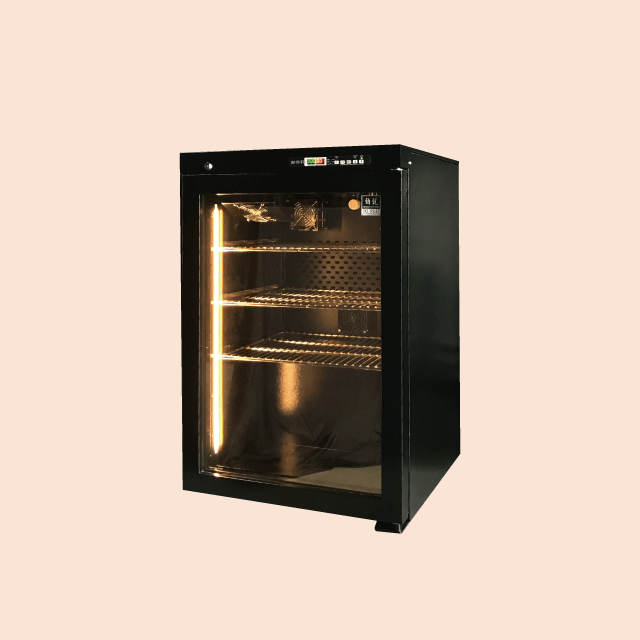LT-150微電腦恆溫恆濕藥品櫃