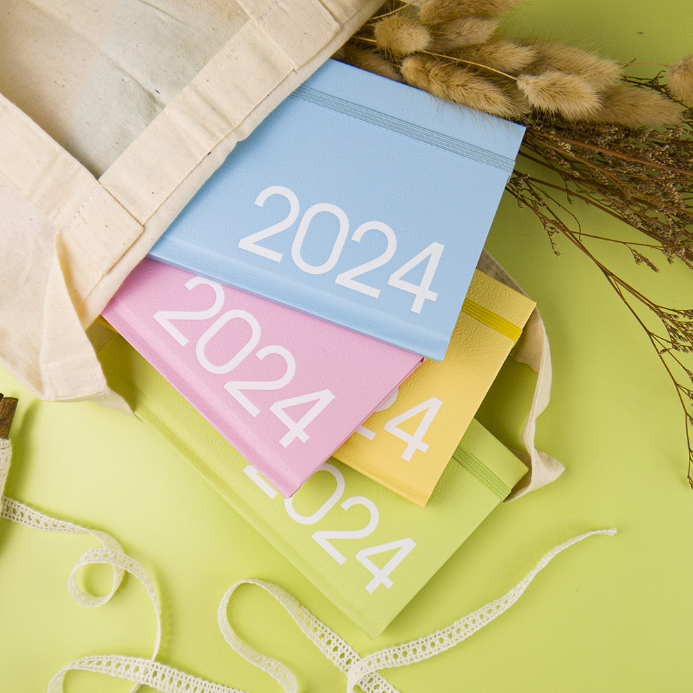 conifer綠的事務 2024年48K玩色精裝橫式週誌 月計畫 周計畫 無酸紙 FSC