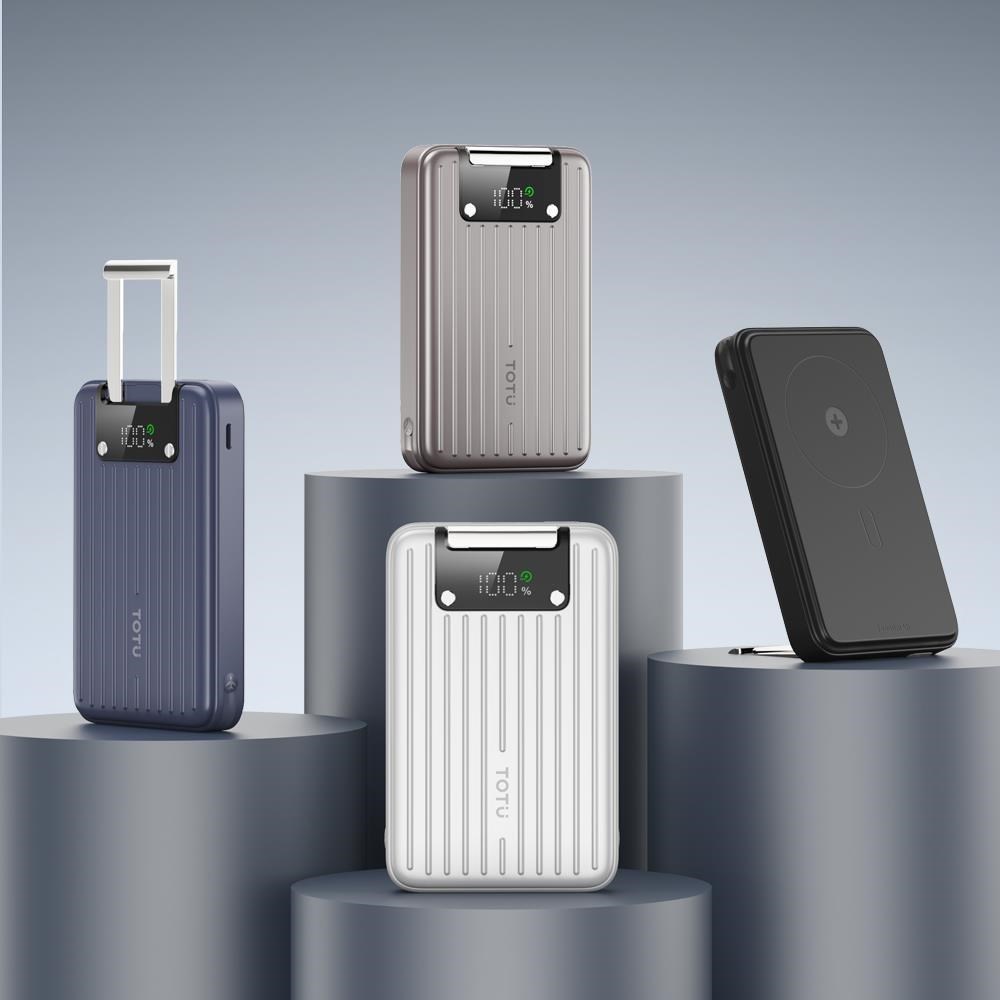 【TOTU】10000mAh PD+QC 磁吸數顯快充行動電源 行李箱造型手機支架 PB-1007