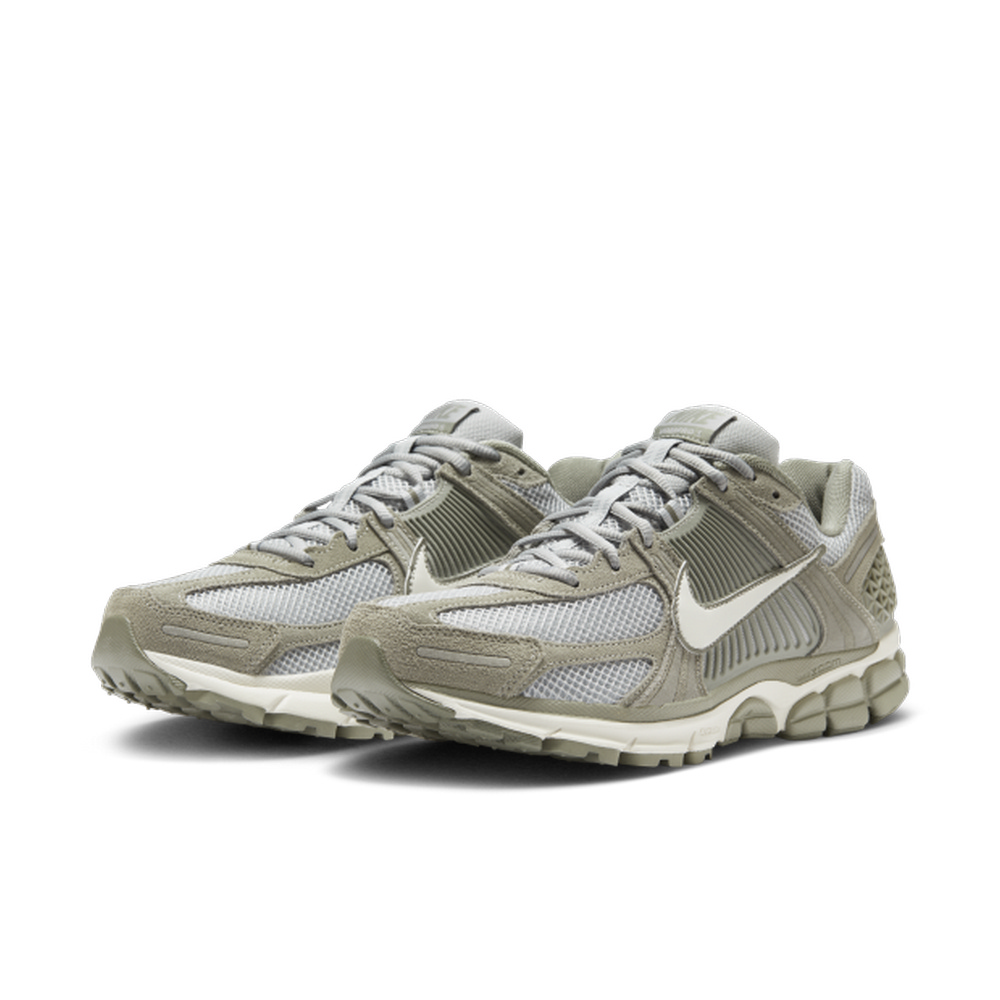【NIKE】NIKE ZOOM VOMERO 5 男鞋 休閒鞋 淺灰綠 復古-HF1553002