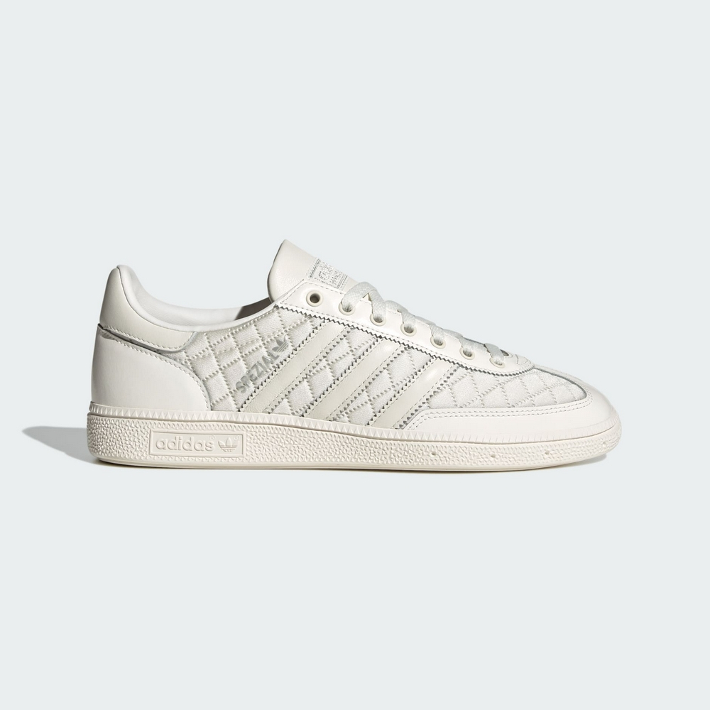 【ADIDAS】HANDBALL SPEZIAL 休閒鞋 男鞋 白色 菱格紋 復古-KJ0854