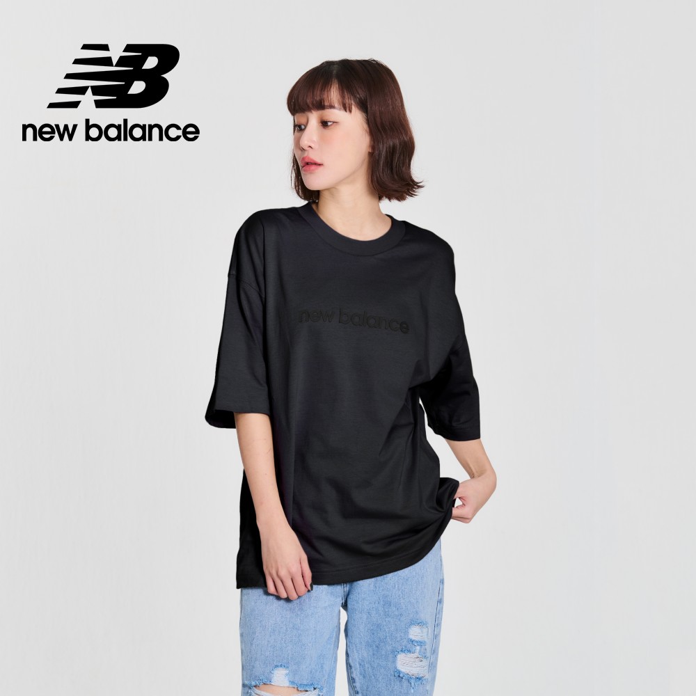 【New Balance】寬鬆短袖上衣_女性_黑色_WT41555BK