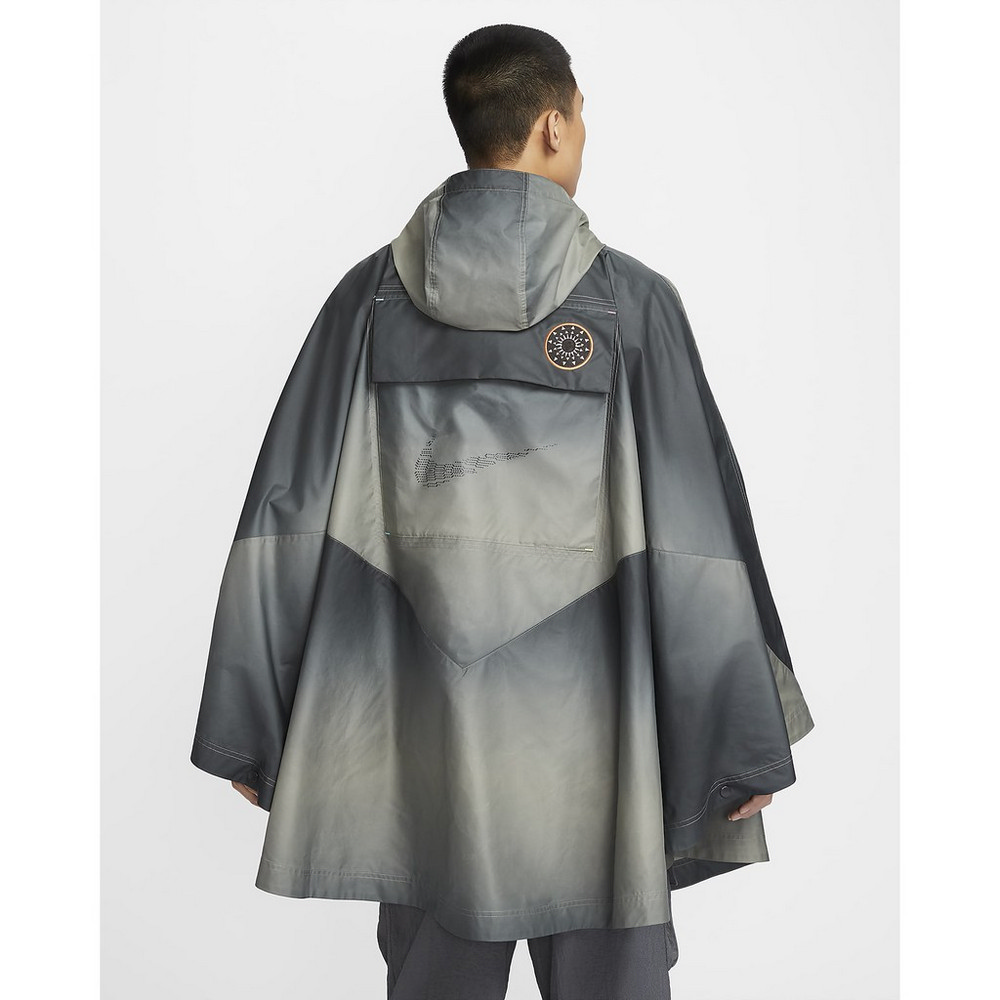 【NIKE】AS M NSW TP NAI-KE PONCHO GCEL 男 其他外套 灰色 風衣 斗篷-HF0812070