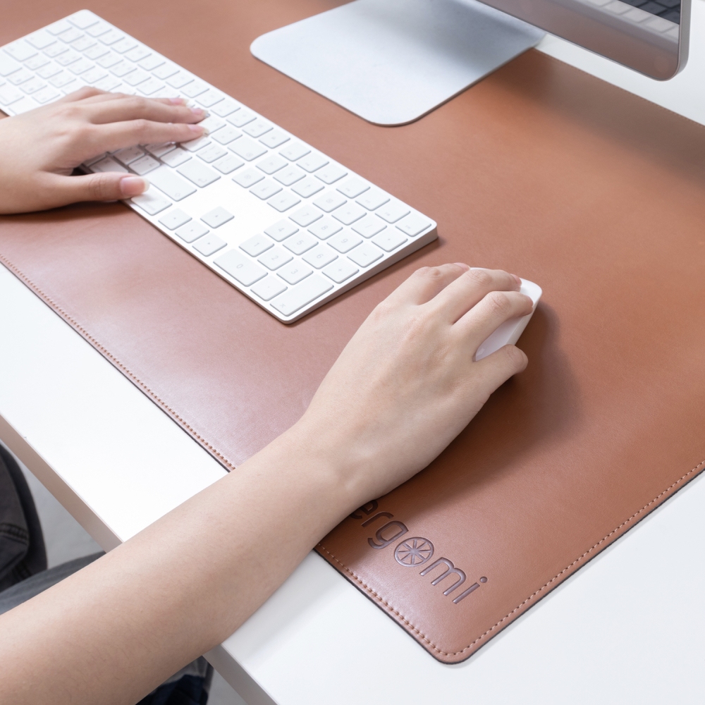 【韓國 ergomi】DeskPad | 皮革大桌墊 (PU deskpad)