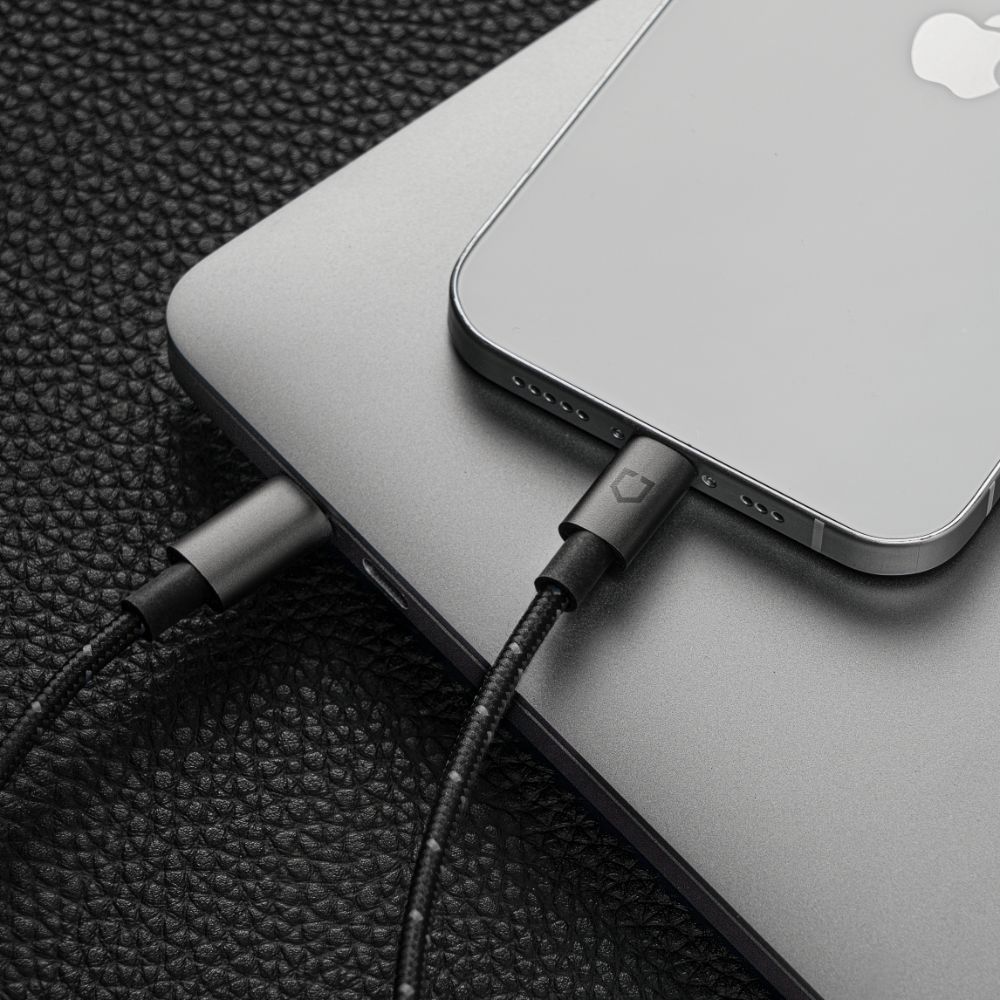 【犀牛盾】Lightning to USB-C 黑色編織款充電/傳輸線 1公尺