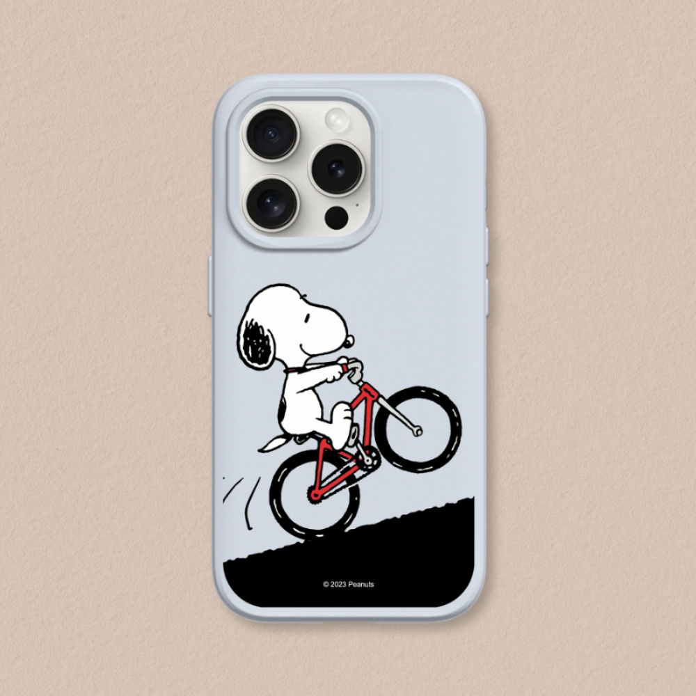 【犀牛盾】iPhone 15系列SolidSuit(MagSafe 兼容)防摔背蓋手機殼｜Snoopy史努比-騎腳踏車