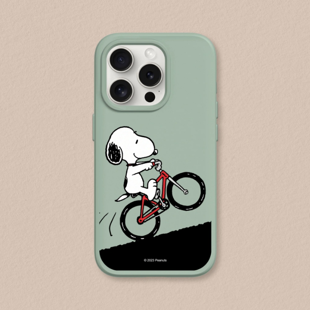 【犀牛盾】iPhone 15系列SolidSuit防摔背蓋手機殼｜Snoopy史努比系列-騎腳踏車(多色可選)
