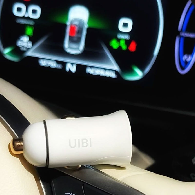 UIBI 30W 雙孔(USB-C + USB A) 快充車充 (PD/QC）（溫莎白）