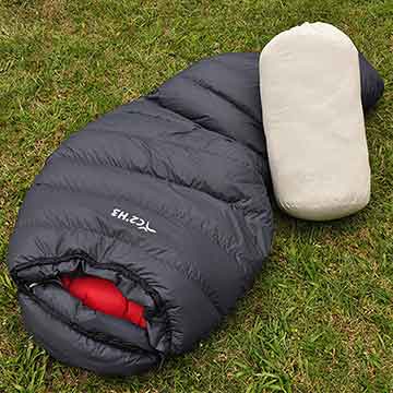【C2H3 Outdoor】Trekking 700專業羽絨睡袋