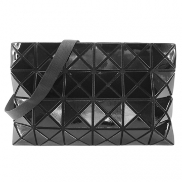 ISSEY MIYAKE 三宅一生 BAOBAO幾何亮面方格4x6斜揹包(黑)