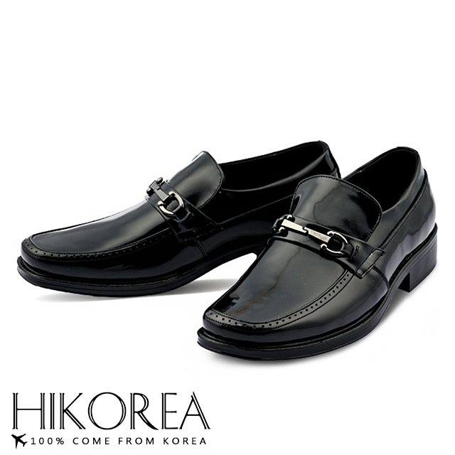 【HIKOREA】韓國空運/版型正常。男款亮面皮革一字帶魚骨釦飾紳士樂福低跟皮鞋(73-381/現貨+預購)