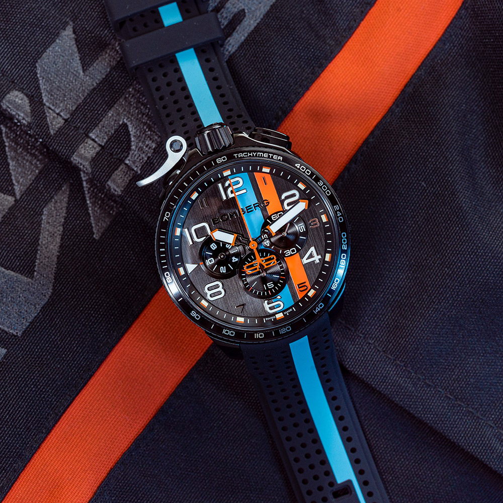 BOMBERG【炸彈錶】BOLT-68 系列 黑色XL復古賽車計時碼錶