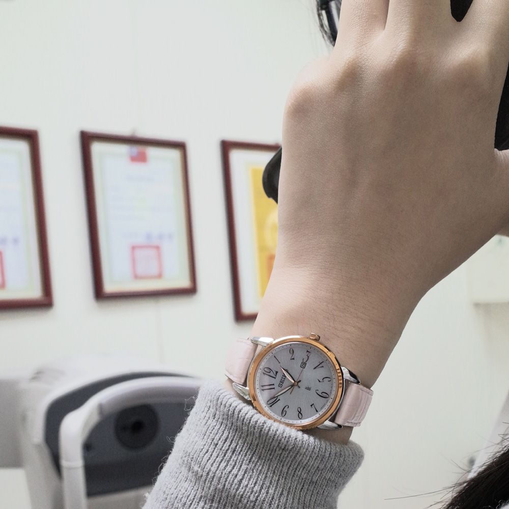 SEIKO 精工 LUKIA 快樂好時光時尚腕錶 V137-0CG0K