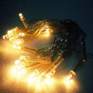 【摩達客】聖誕燈 LED燈串20燈電池燈 (暖白光/透明線) (高亮度又環保)