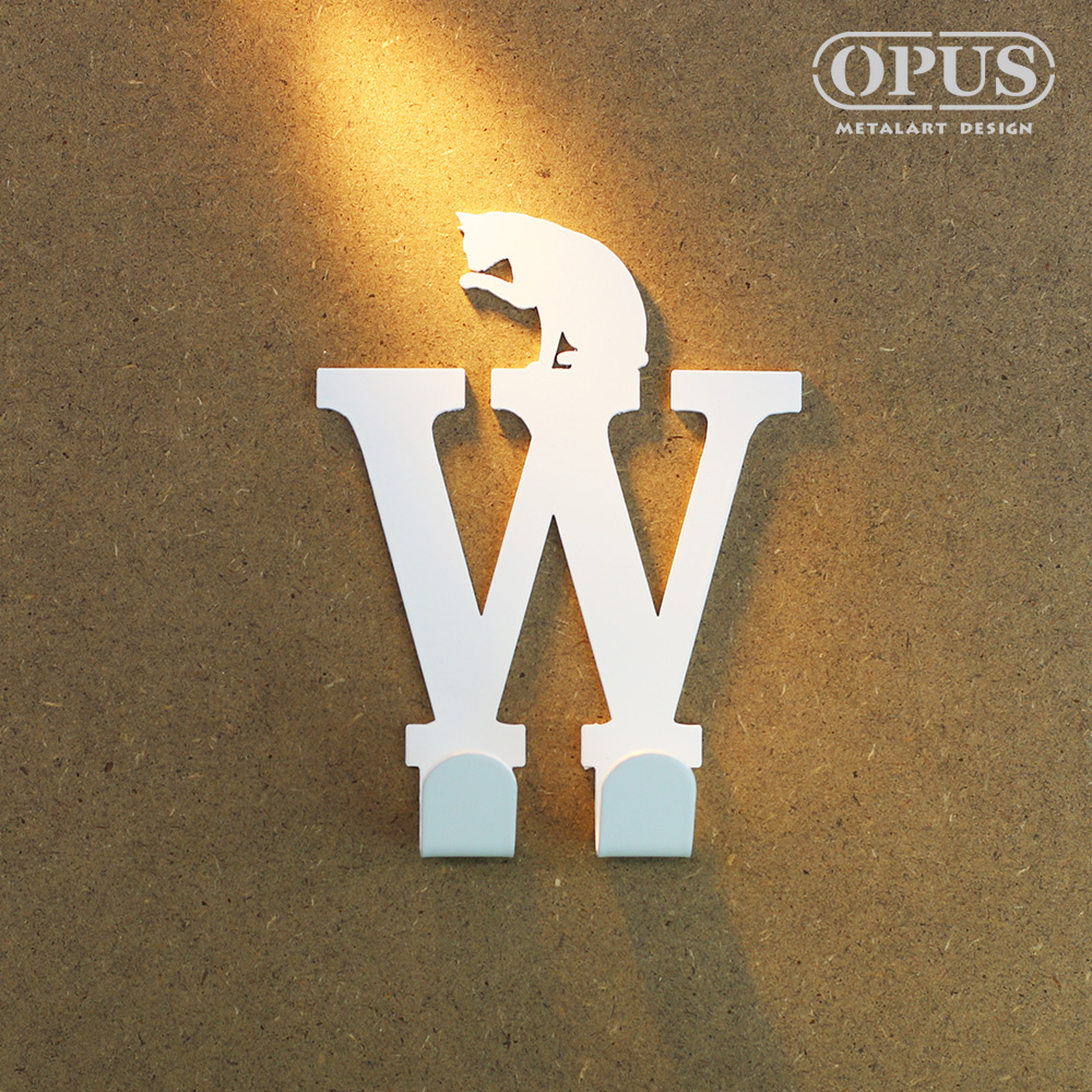 【OPUS東齊金工】當貓咪遇上字母W(白) 壁飾掛勾 傢飾掛架生活收納衣架造型掛鉤無痕 HO-ca10-W(W)