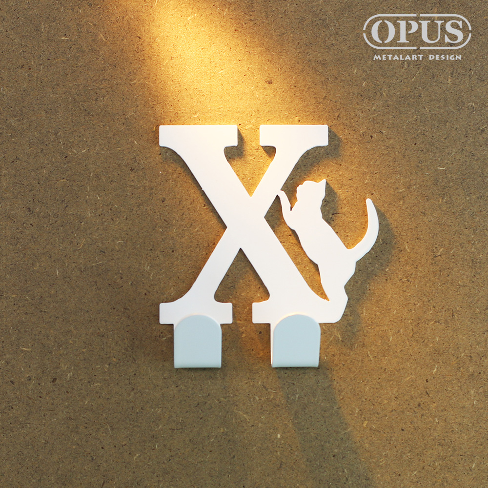 【OPUS東齊金工】當貓咪遇上字母X(白) 壁飾掛勾 傢飾掛架生活收納衣架造型掛鉤無痕 HO-ca10-X(W)